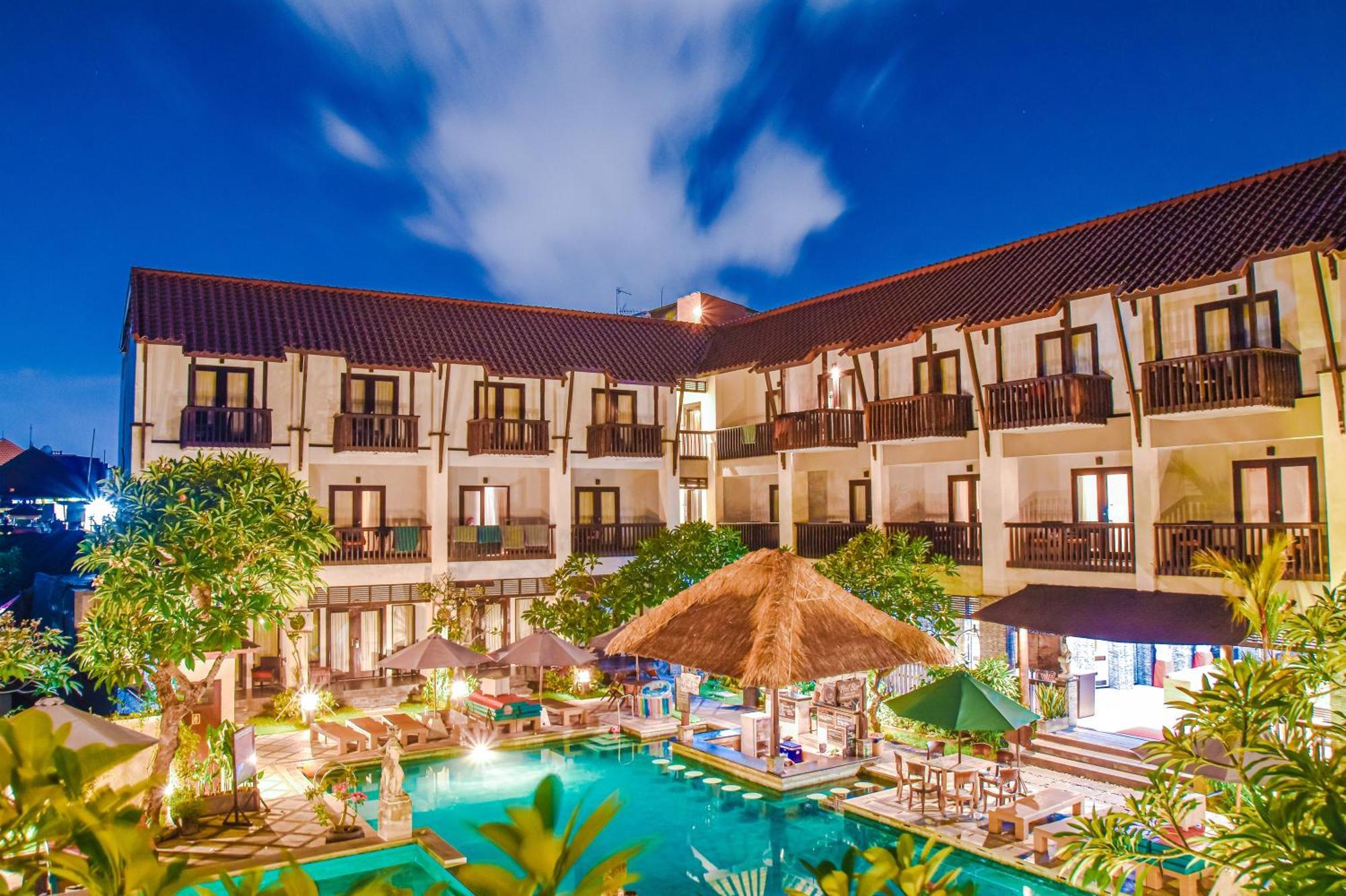 The Lokha Legian Resort & Spa Bagian luar foto