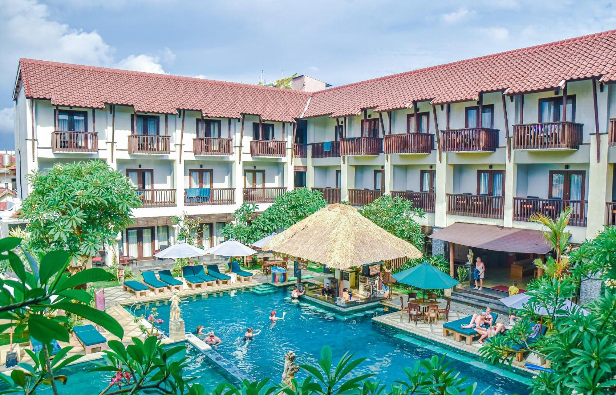 The Lokha Legian Resort & Spa Bagian luar foto
