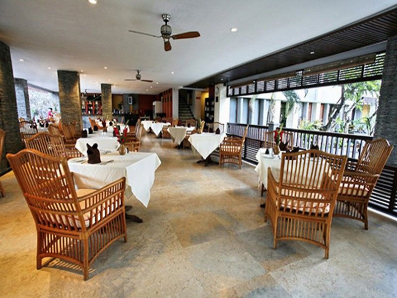 The Lokha Legian Resort & Spa Bagian luar foto